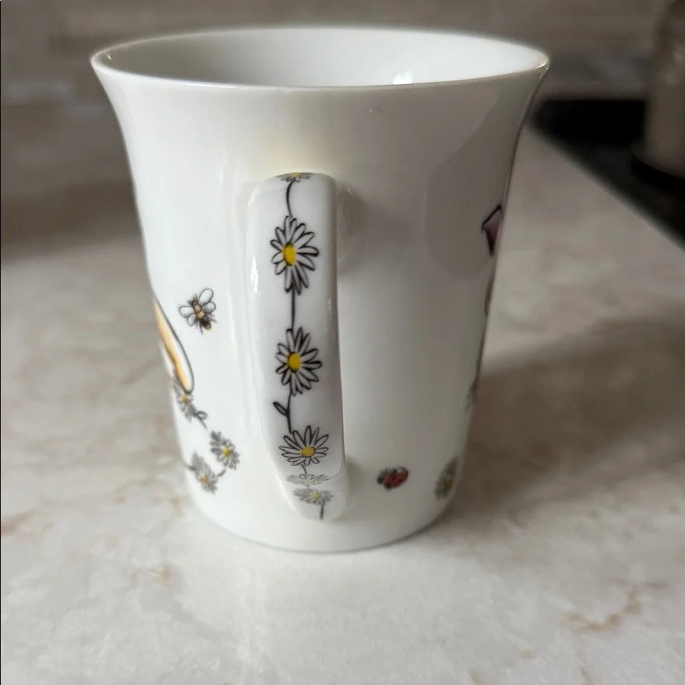 Winnie the Pooh & Piglet Mug - NWOT - Picture 2 of 3